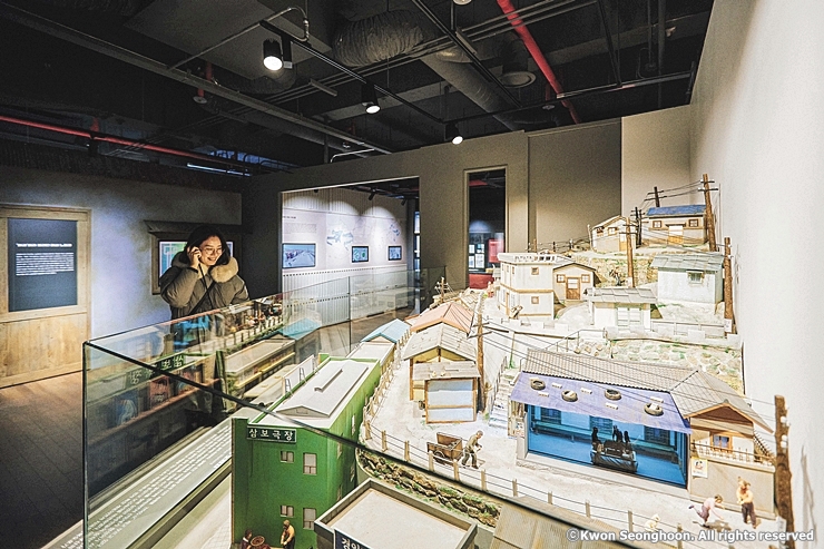 4-5-3 근현대역사관 상설전시관1_권성훈_cw38